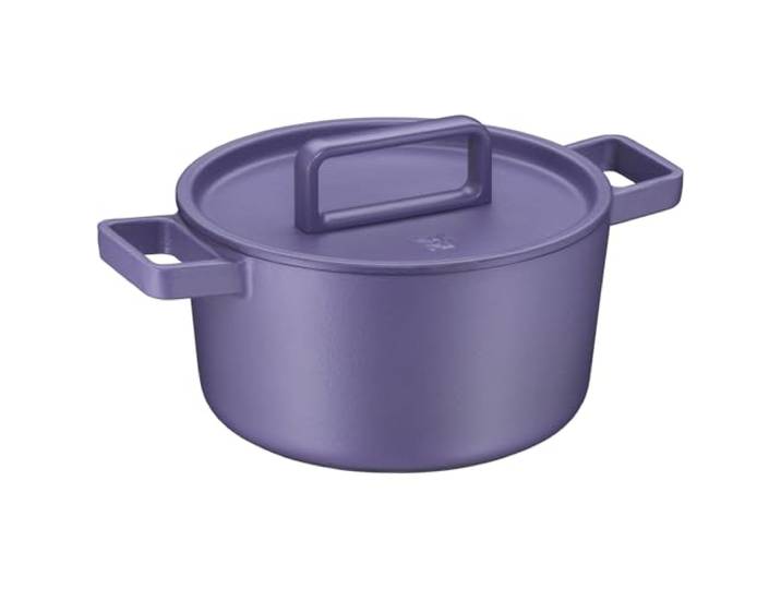 WMF Flavour Gusseisen-Kasserolle mit Deckel, Induktion, emailliert, 24 cm, Gusseisendeckel, Kondensationspunkte, moderne Eleganz, Violett