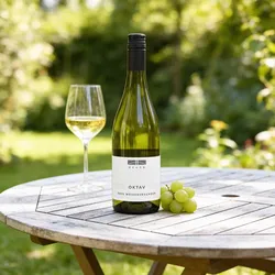 Weingut Dr. Heger 2023 Joachim Heger Heger Weissburgunder oktav trocken 2023 Weissburgunder Deutschland