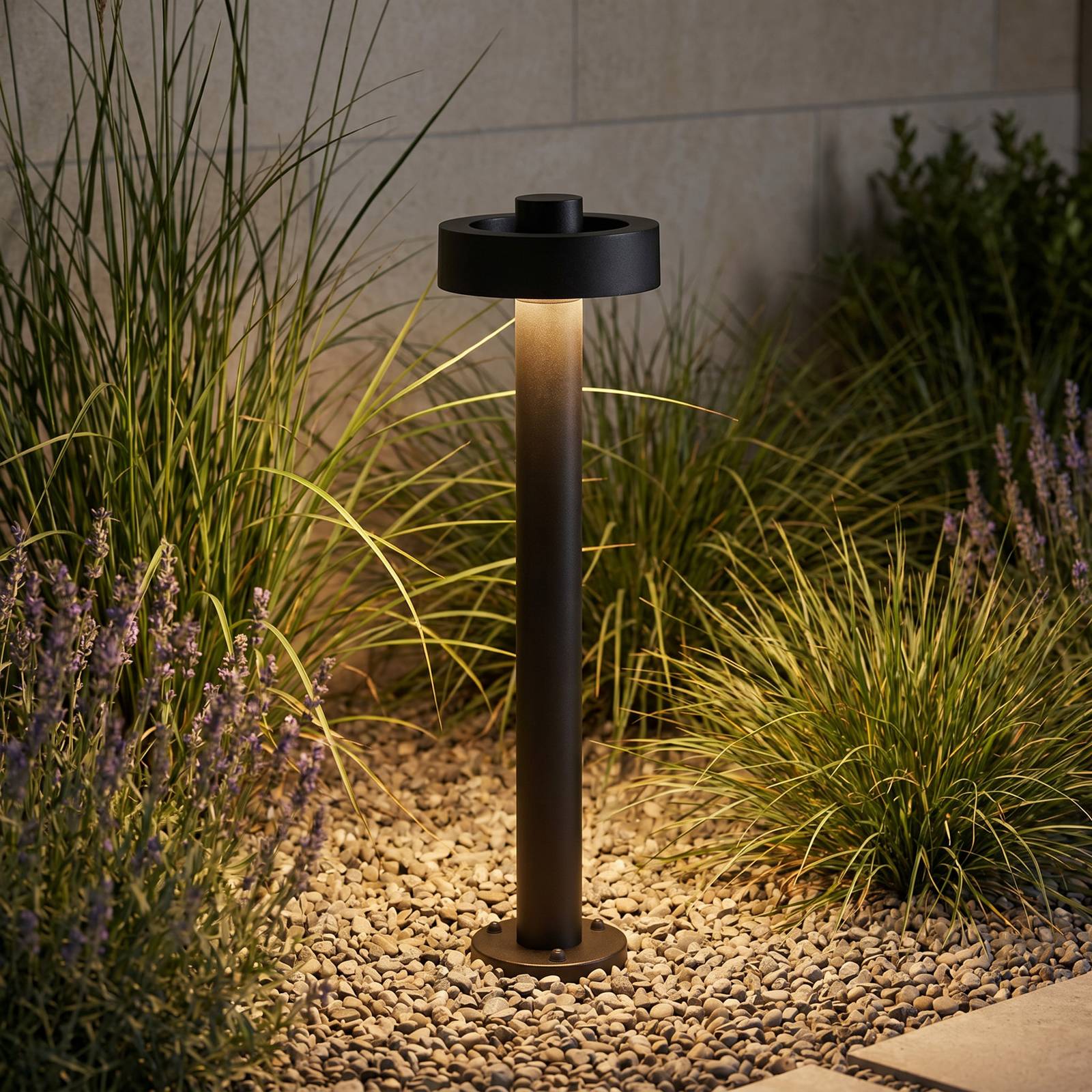 Lucande LED-Wegeleuchte Nirella, 60 cm, schwarz, CCT, IP65 Nirella, schwarz, Metall, Modern