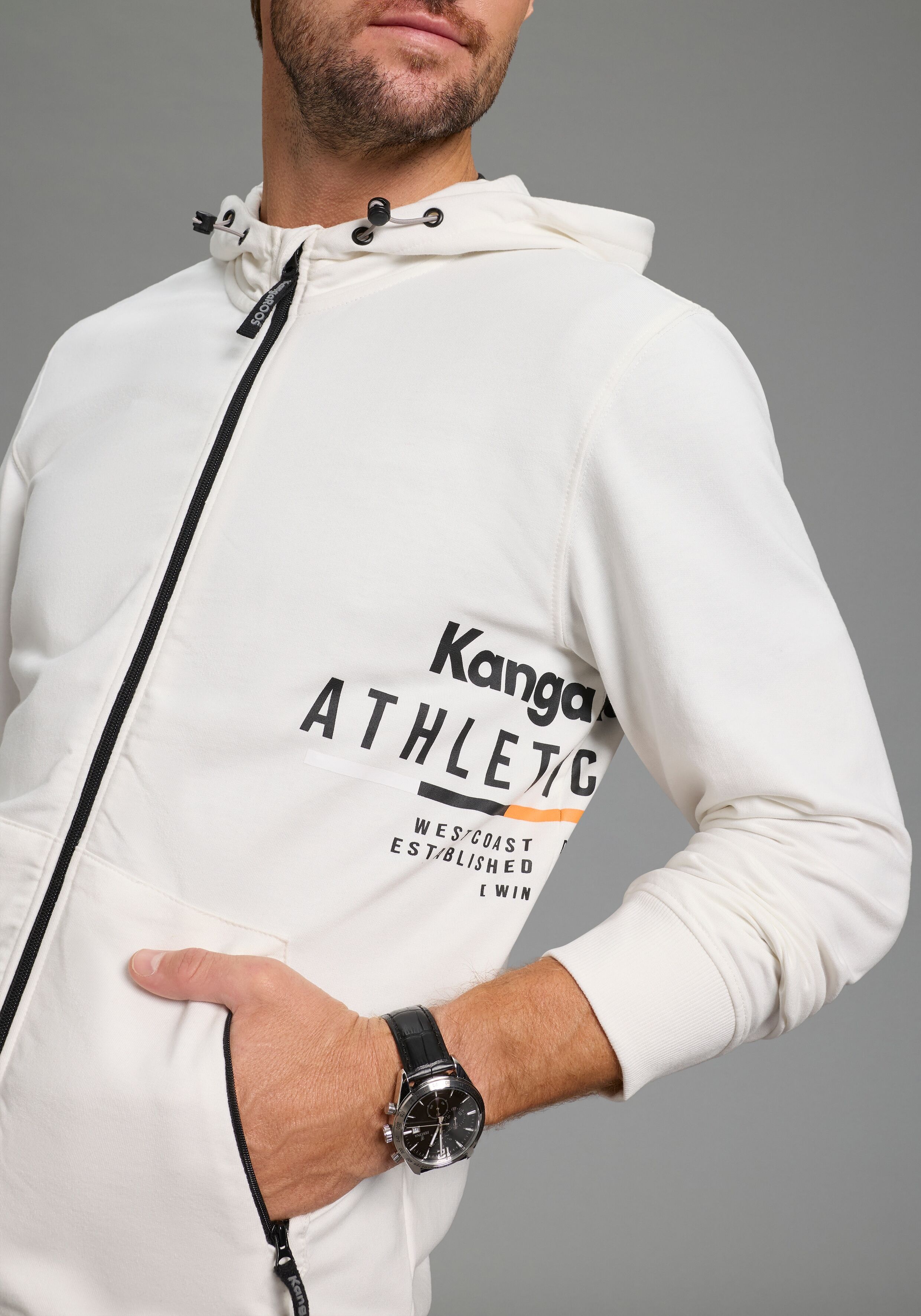 Kapuzensweatjacke KANGAROOS, Herren, Gr. M, weiss (sanftes weiß), angeraute Sweatware, Obermaterial: 60% Baumwolle, 40% Polyester. Kapuzenfutter: 100% Baumwolle, angesetztes Bündchen, Sweatjacken Kapuzensweatjacke, mit Kapuze, mit regulierbarem Elastikban