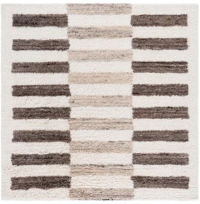 SAFAVIEH Hand-Tufted Vermont Rasema Transitional Wool Rug