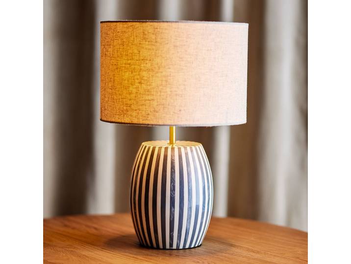 Tali Tischleuchte, creme/grün, Metall - Bloomingville - Wohnzimmer - Skandinavisch - Mit Schirm