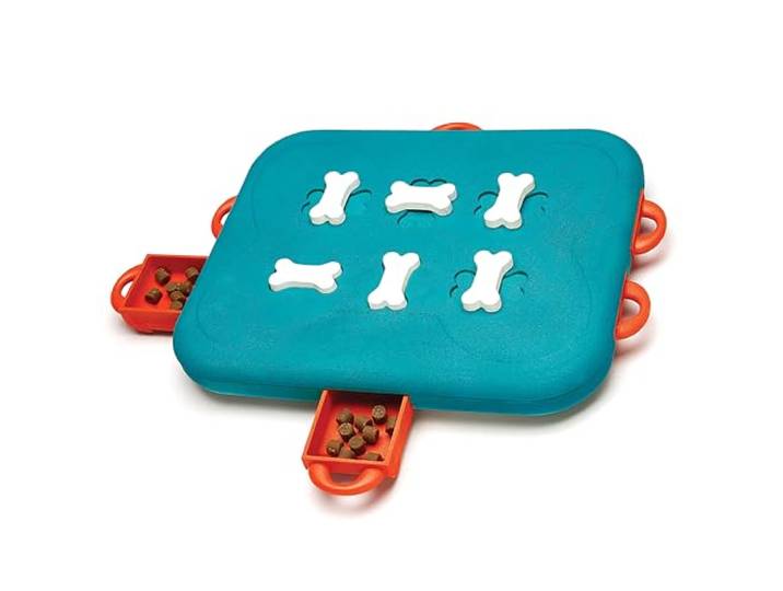 Outward Hound Dog Casino Interactive Treat Puzzle Dog Toy, Advanced