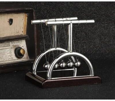 Perfect Picks Market Newton Cradle Desk Stress Relief Toy Physics Pendulum Office Decor Gift little T Pool