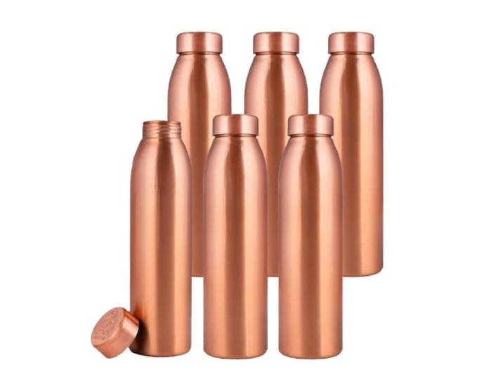 NORMAN JR. 100% reine Kupfer-Trinkflasche (1 l) 6-teiliges Geschenkset, schlicht; Ayurvedisches Kupferflaschen-Set für Männer & Frauen. Geschenkset für Vatertag, Muttertag und Weihnachten.