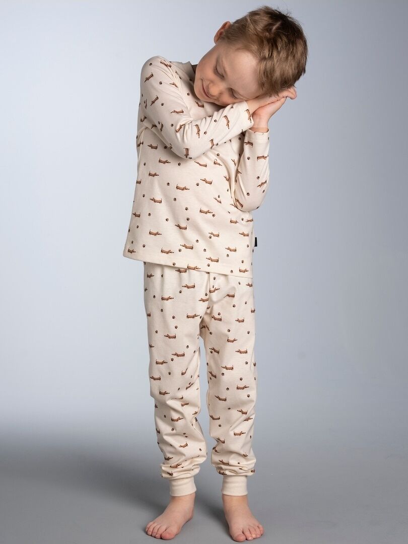 Schlafanzug TRIGEMA "TRIGEMA Pyjama mit Dackelmuster", Jungen, Gr. 140, beige (natur), Single Jersey, 100% Baumwolle, Homewear-Sets Schlafanzug