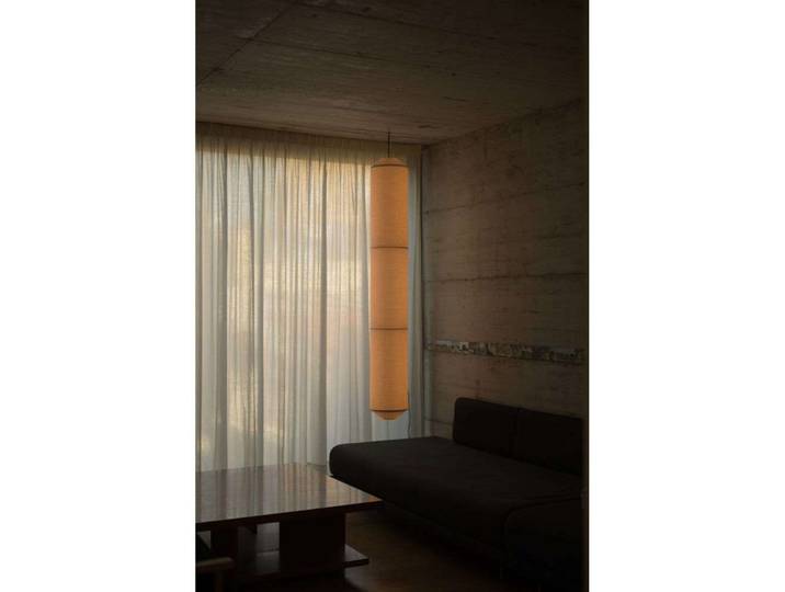 Tekiò Vertical P3 LED-Hängelampe, Höhe 173 cm - Santa & Cole - Wohnzimmer - Metall