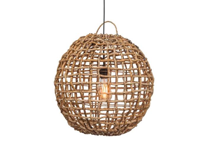 Suspension en feuilles de bananier