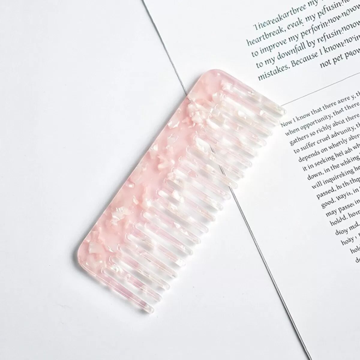 INF Sakura Pink marmorierter Acetat-Kamm — Antistatischer Entwirrungskamm für Glättung und Kopfhautmassage, geeignet für