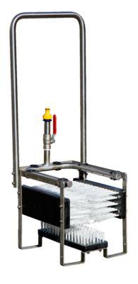 Stiefelreiniger ECO CEMO, B 33 x H x 82 x T 33 mm, mit drei festen Bürsten u. Haltebügel, Gardena Wasseranschluss
