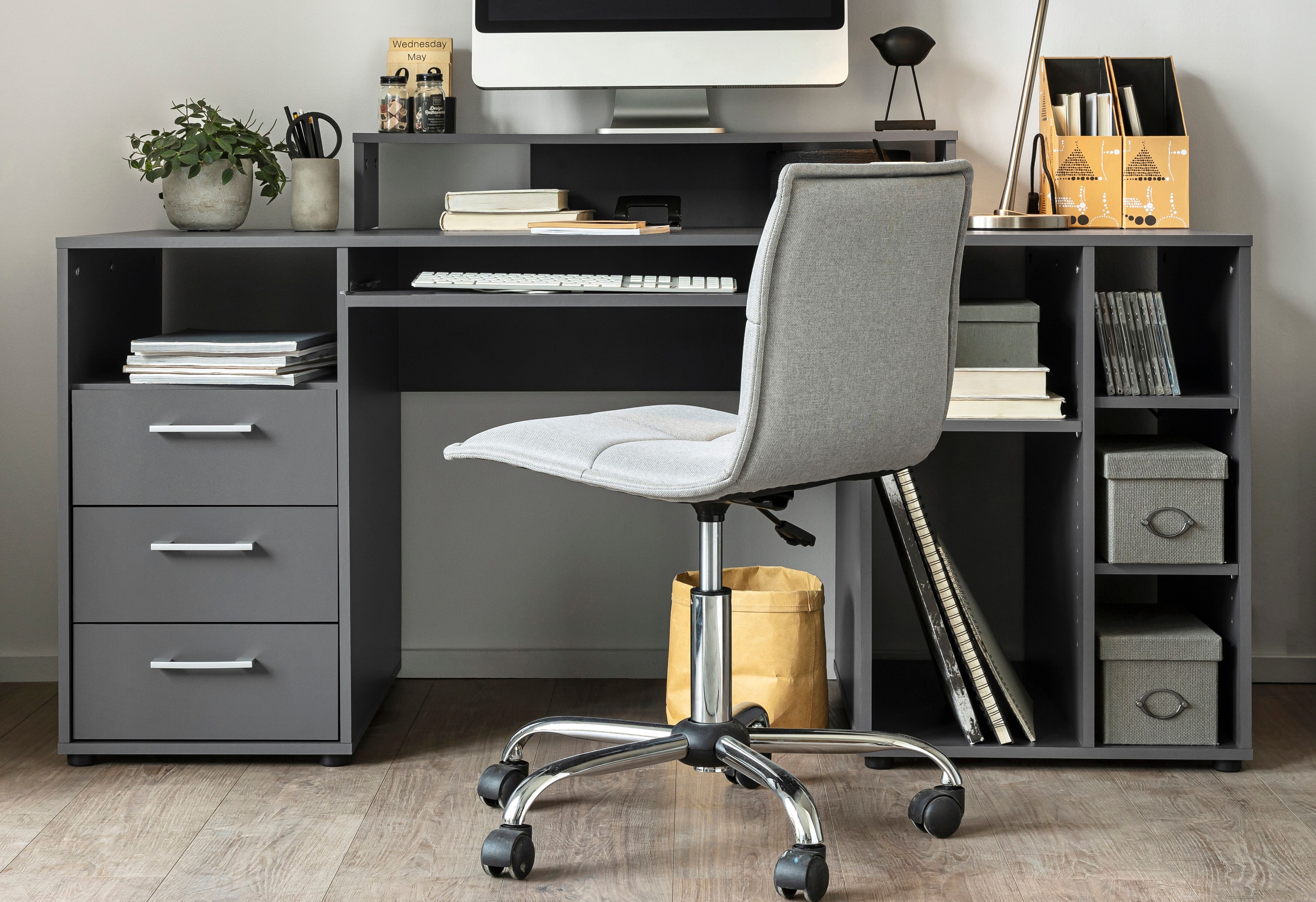Schreibtisch VOGL MÖBELFABRIK "Timra", grau (graphit, graphit, graphit), B:160cm H:87,5cm T:67cm, Tische, Schreibtisch, Tastaturauszug, Aufsatz & Towerfach, Breite 160 cm, Made in Germany graphit, graphit, graphit B/H/T: 160cm x 87,5cm x 67cm, Metallauszu