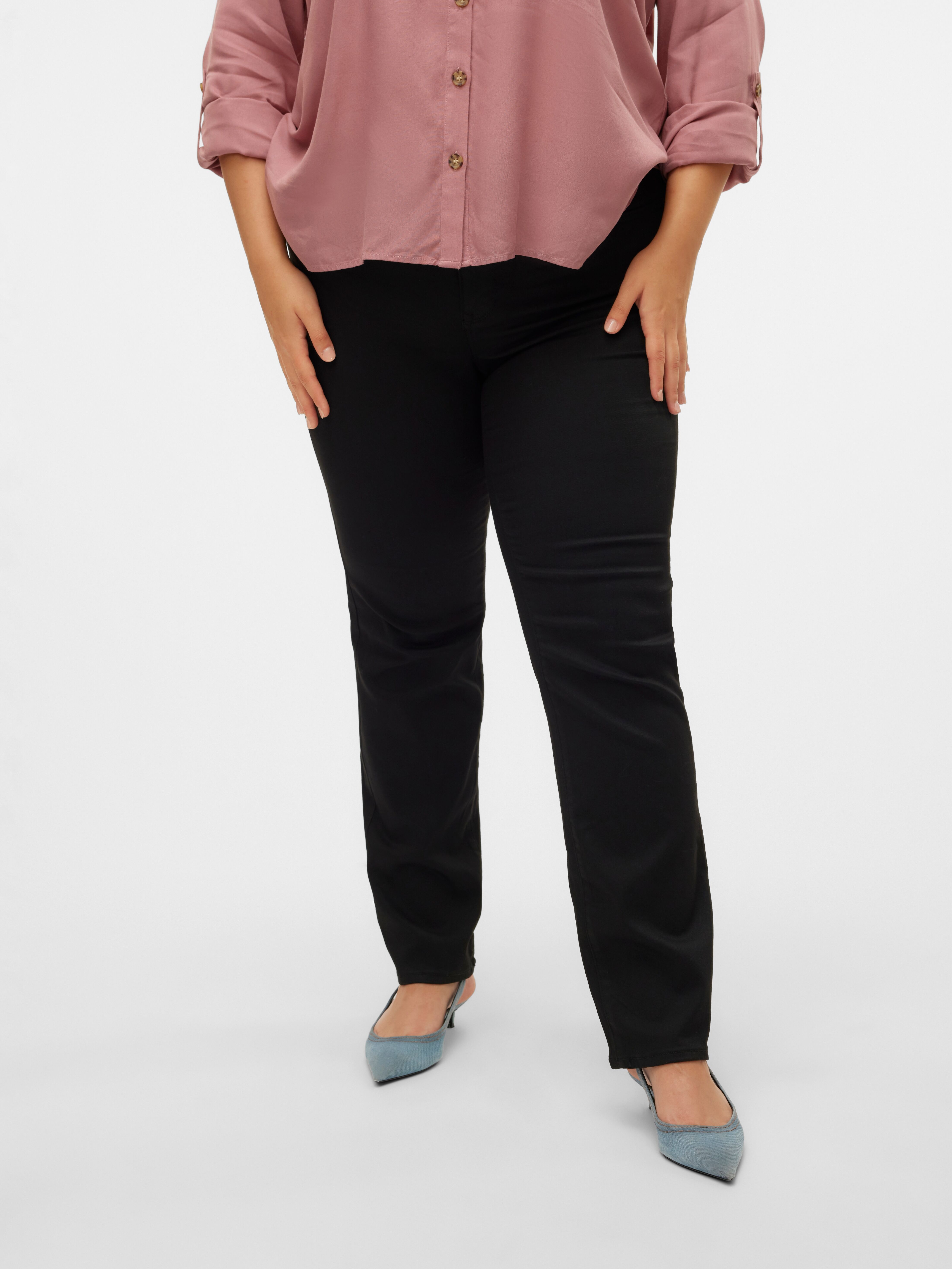 Straight-Jeans VERO MODA CURVE "VMCFLASH MR STRAIGHT J LI140 GA CUR NOOS", Damen, Gr. 48, Länge 32, schwarz, Denim/Jeans, Obermaterial: 57% Modal, 39% Polyester, 2% Elasthan, 2% Viskose, unifarben, straight fit, Jeans Straight-Jeans schwarz 48, Länge 32