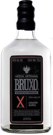 Bruxo X Mezcal artesanal joven espadín-barril .