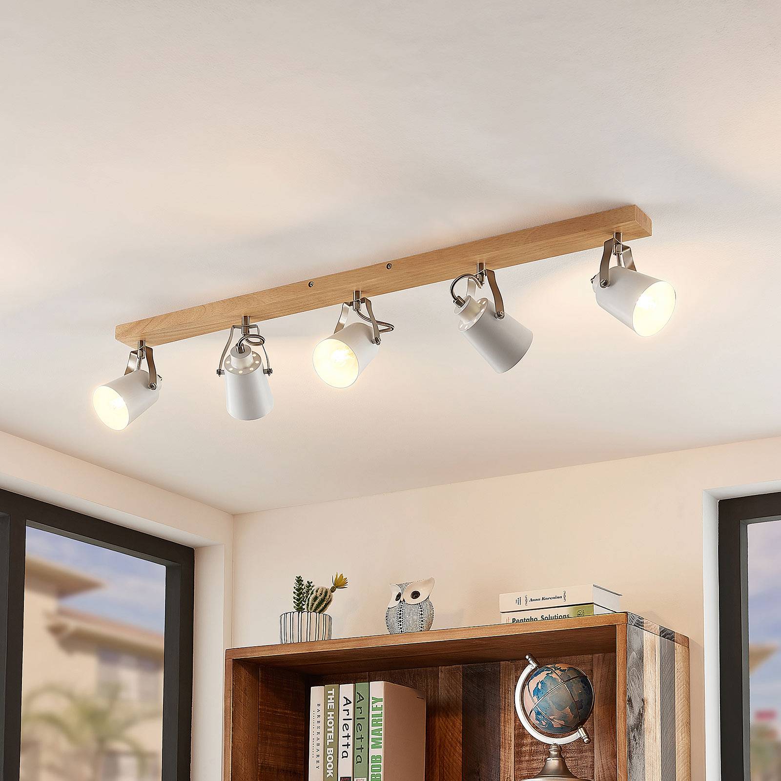 Deckenlampe Blana Lindby, dimmbar, Holz hell, für Wohn- / Esszimmer, Holz, Skandinavisch, Deckenlampe