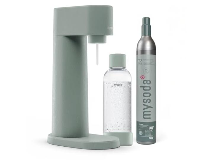 Mysoda: Woody Set Wassersprudler - Salbeigrün (Pigeon) aus erneuerbarem Holzkomposit mit 1L Quick-Lock BPA-freier Plastikflasche (mit CO2-Zylinder)