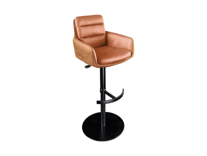 360° drehbarer Echtleder Barstuhl „Big Lewis“ Echtleder Cognac Invicta Interiors
