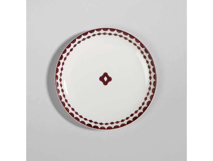 Weißer Keramik-Dessertteller mit Muster