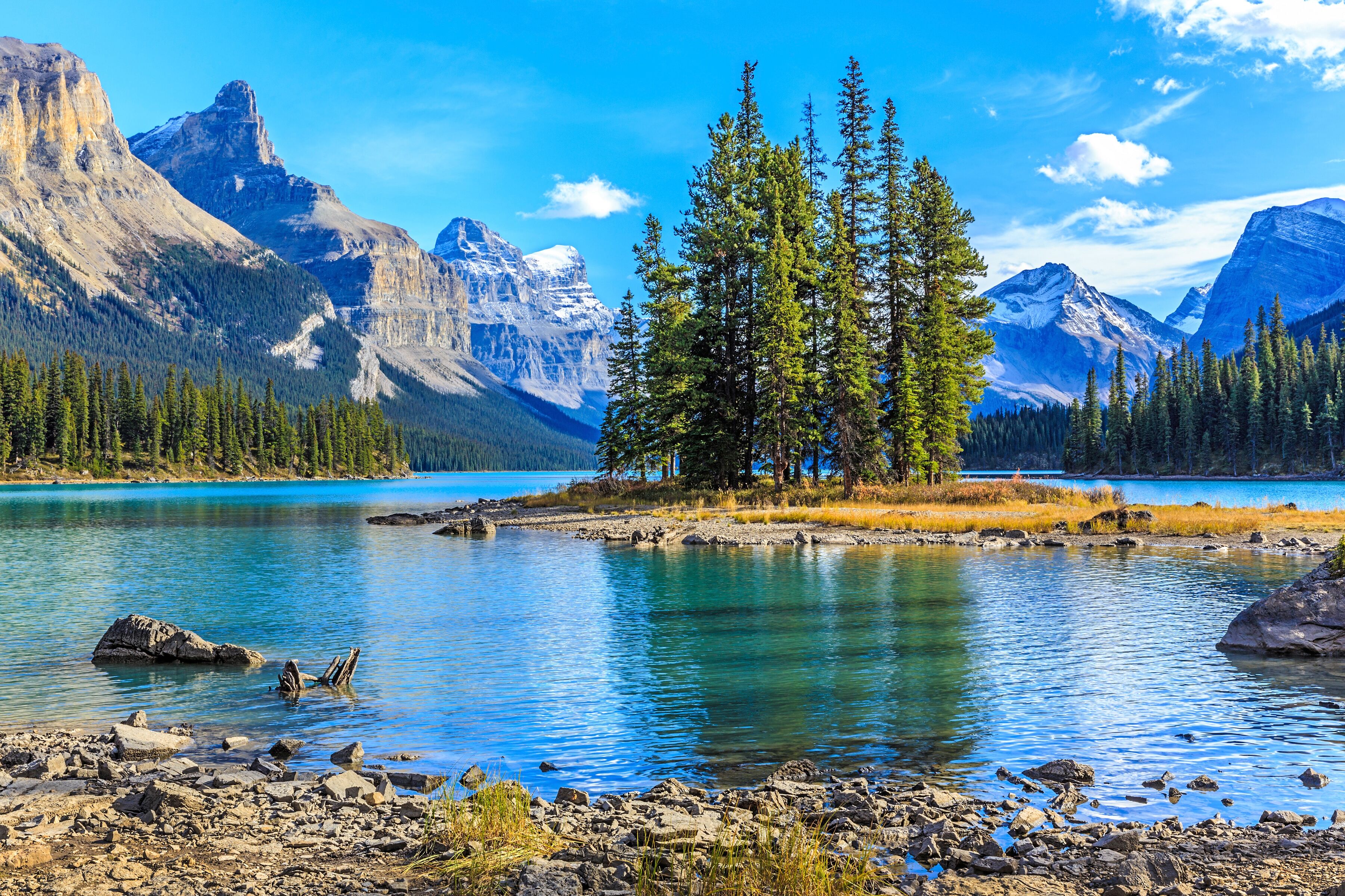 Fototapete PAPERMOON "Spirit Island in Maligne Lake", bunt, B:2,5m L:1,86m, Vlies, Tapeten, Fototapete bunt B/L: 2,5m x 1,86m, Bahnen: 5 Stk.