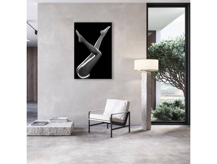 Alu-Dibond-Druck QUEENCE Verführerische Frauenbeine , schwarz (farbe bild(er): grau), B:40cm H:60cm, Alu Dibond, Bilder, Alu-Dibond-Druck, Sinnliche Wandbilder in Galeriequalität inkl. Aufhängesystem