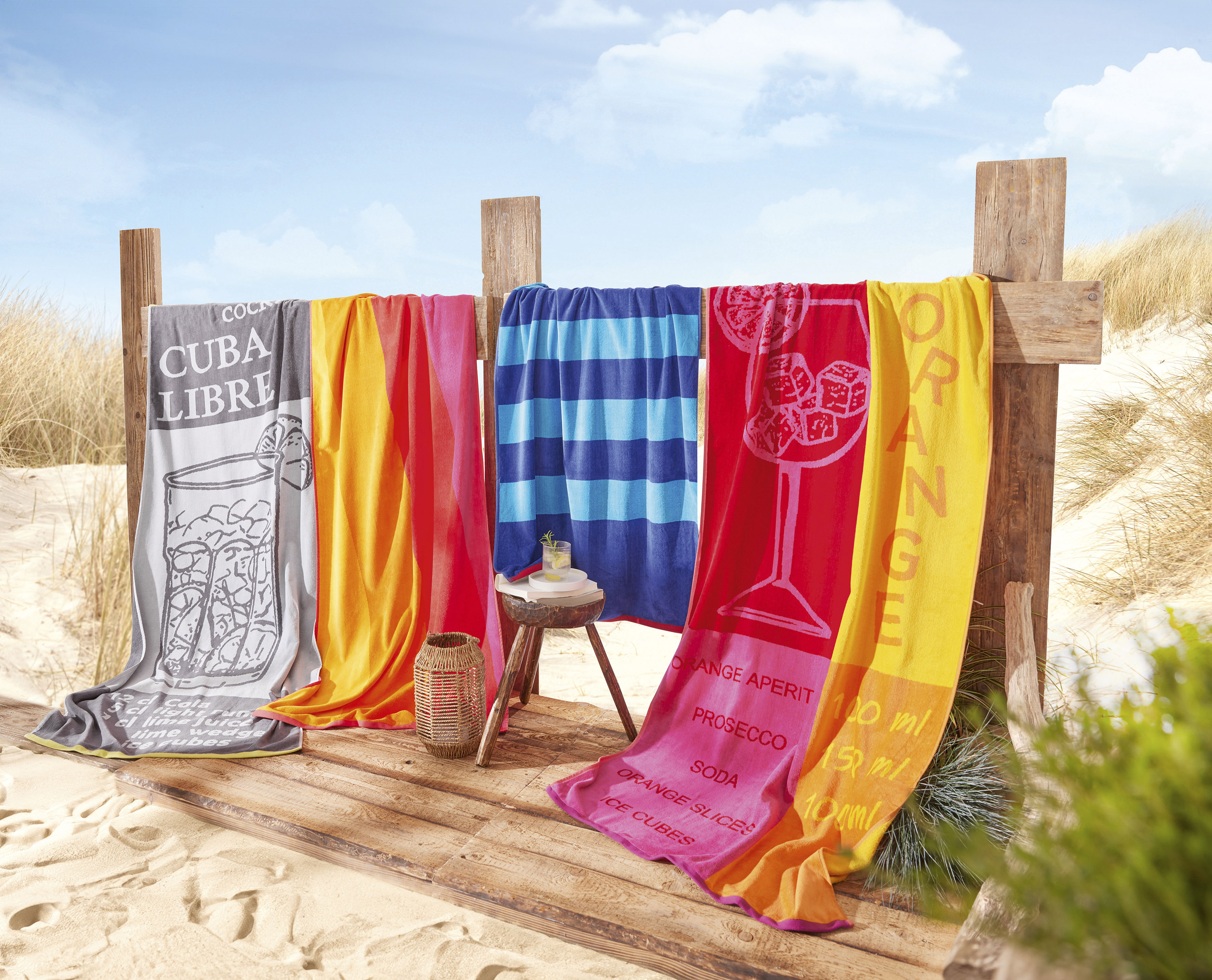 Strandtuch DYCKHOFF "Cuba Libre", grau, B:80cm L:180cm, Frottiervelours, Baumwolle, Handtücher, Strandtuch, kuscheliges Velours grau B/L: 80cmx180cm, 1 Stk., Cocktails, Frottiervelours