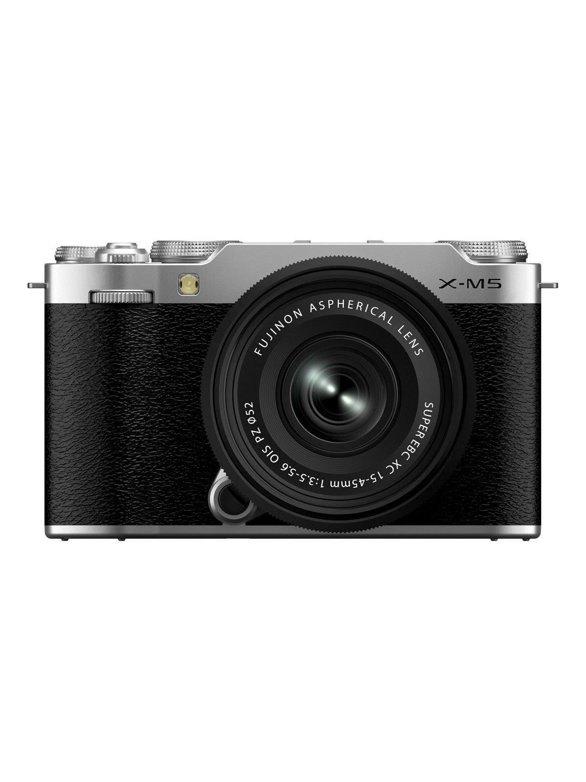 Fujifilm X-M5 + XC 15-45mm f/3.5-5.6 OIS PZ - Silver