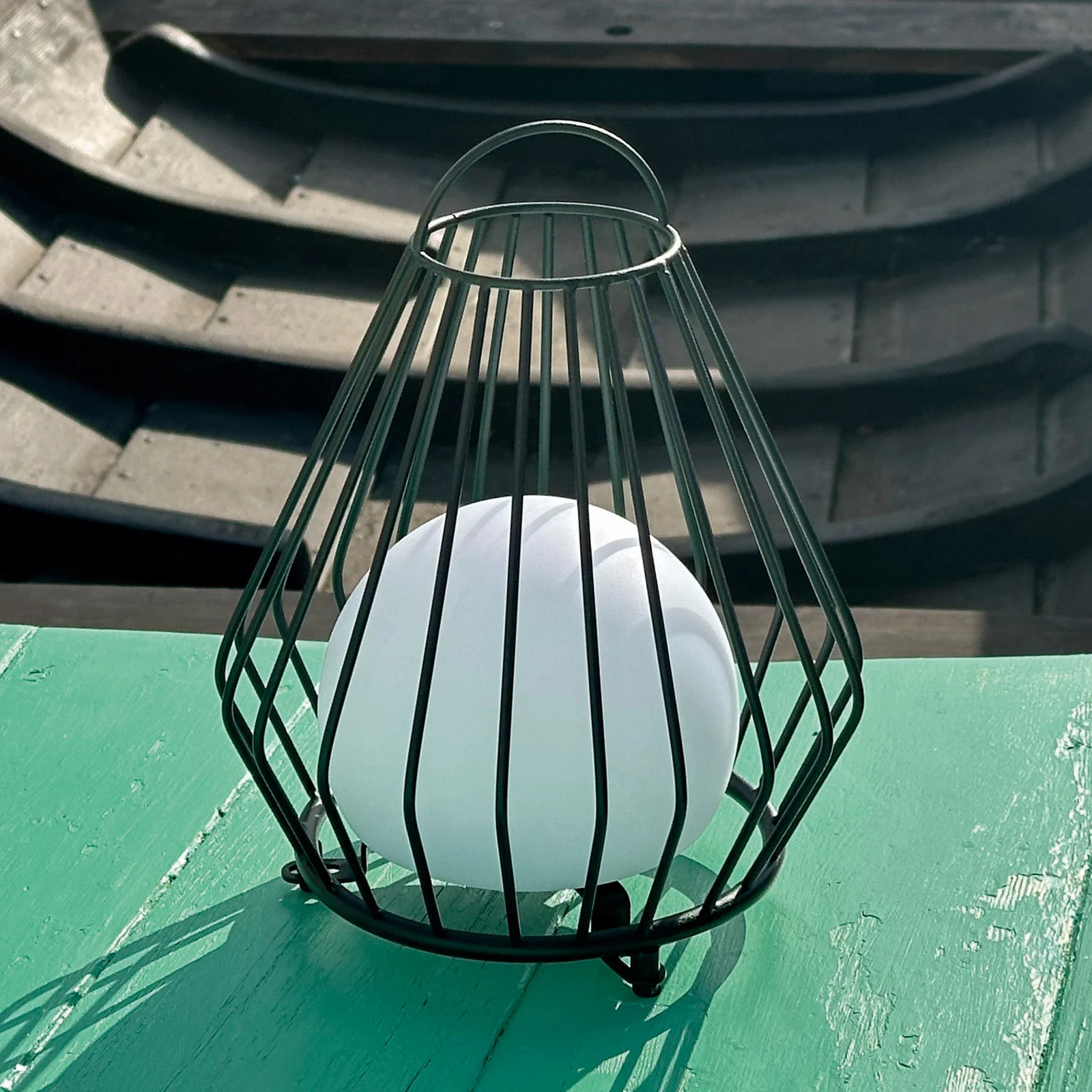 Dyberg Larsen Evesham LED lantaarn groen Ø 30 cm IP54