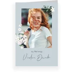 Dankeskarte Jugendweihe: Zarter Zweig mit Foto in Hellblau