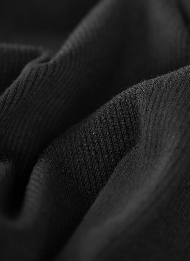 Crop-Top TRIGEMA "TRIGEMA Cropped Top aus elastischem Doppelripp", Damen, Gr. XL, schwarz, Feinripp, 90% Baumwolle, 10% Elasthan, Basic, Rundhals, Tops Crop-Top schwarz XL