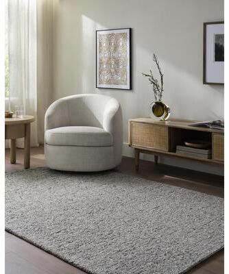 Livabliss Desire Traditional Solid Area Rug