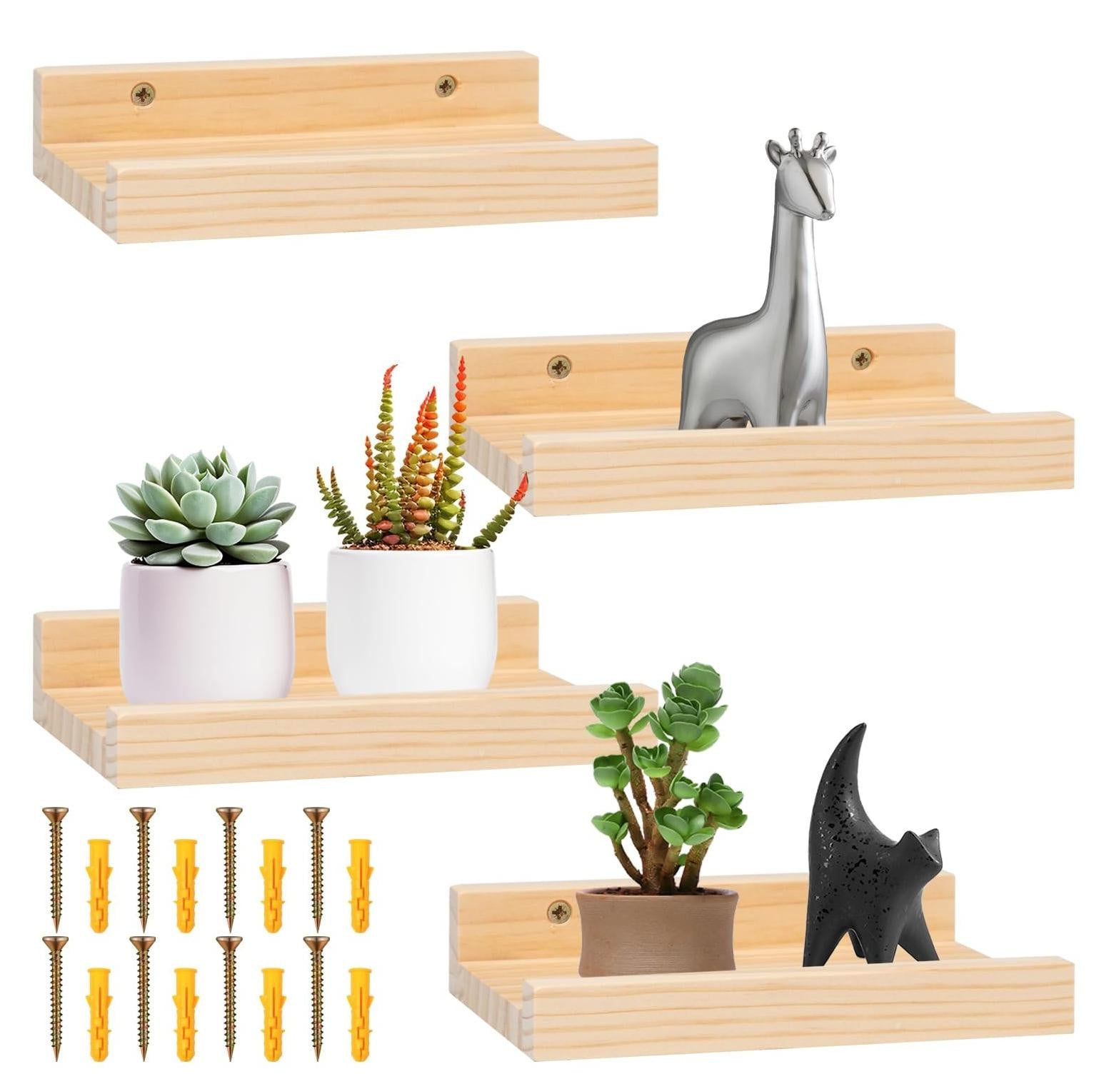 Set van vier zwevende houten planken voor decoratie