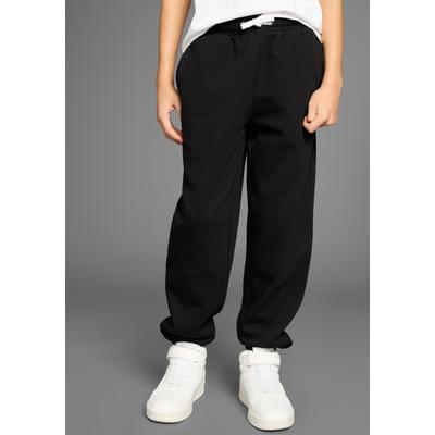 Sweathose KANGAROOS "Joggingshose mit KangaROOS Logo-Stickerei", Jungen, Gr. 92/98, N-Gr, schwarz, angeraute Sweatware, Obermaterial: 100% Baumwolle, bestickt, bequem lang, Hosen Sweathose, Must-Have Basic Sweathose mit kleiner Logo-Stickerei