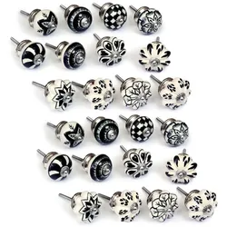 KERAMIKKNÖPFEN Set mit 24 schwarz-weißen Keramikknöpfen40 mm