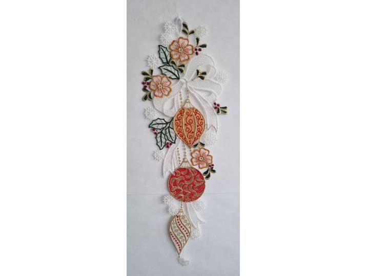 Fensterbild STICKEREIEN PLAUEN Fensterbild Weihnachtskugeln , rot (bunt), Polyester, Fensterbilder, Fensterbild, echte Plauener Stickerei