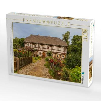 CALVENDO Puzzle Umgebindehaus in Großschönau (1352 gegründet) hat ca. 660 Umgebindehäuser welche als Unikate erhalten sind. | 1000 Teile Lege-Größe