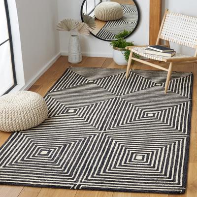 SAFAVIEH Handmade Metro Joele Geometric Wool Rug