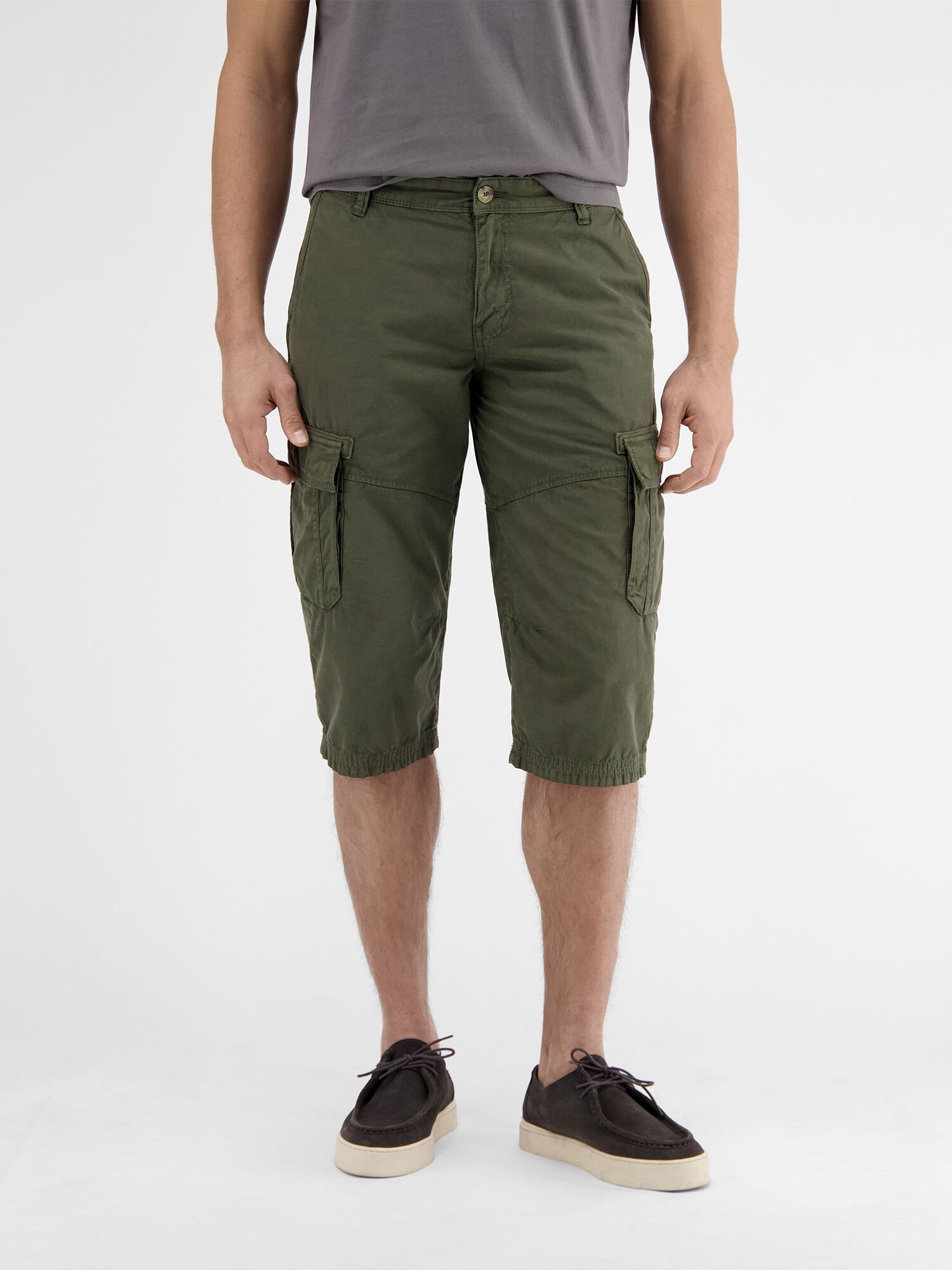 Bermudas LERROS "Cargo-Longbermuda", Herren, Gr. 32, grün (deep olive), 100% Baumwolle, Hosen Bermudas deep olive 32