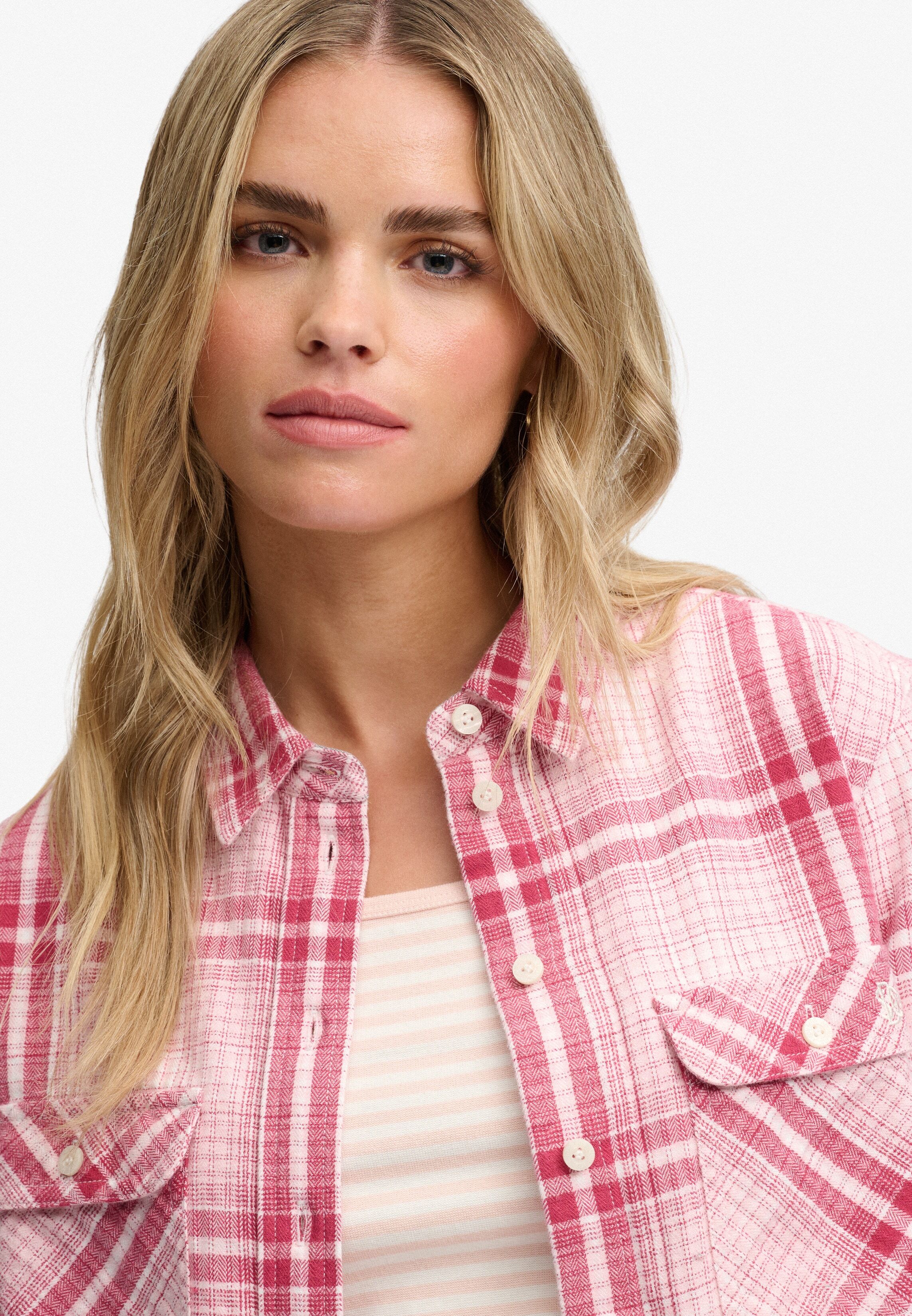 Karobluse SUPERDRY "LUMBERJACK CHECK FLANNEL SHIRT", Damen, Gr. S, rosa (pink weiß check), Web, Obermaterial: 100% Baumwolle, kariert, relaxed fit normal, Blusen Karobluse, Baumwolle, relaxed fit, aus weichem Flanell pink weiß check S
