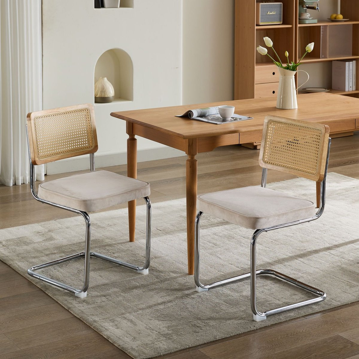 Set van 2 Velvet Cane Eetkamerstoelen - Mid Century Breuer - Fluweel en Rotan met Goudkleurig Staal