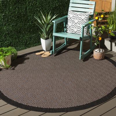 SAFAVIEH Beach House Liudvika Transitional Rug