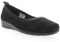 Women's Yen Flat by Propet in Black (Size 7 1/2 M)