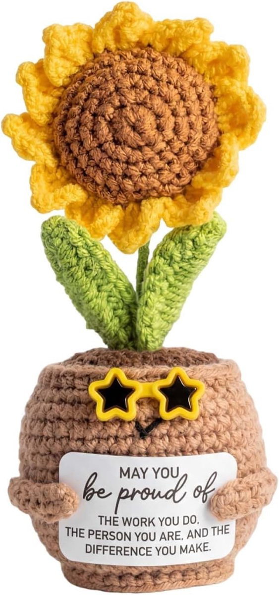 Handgemaakte gehaakte decoratie zonnebloem als cadeau en geluksbrenger