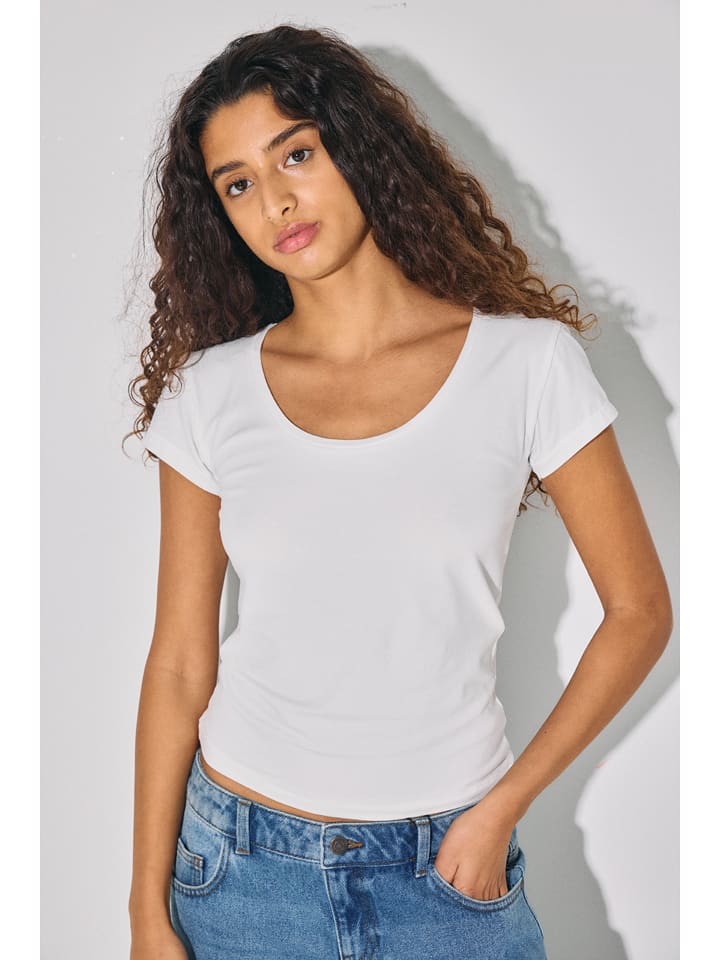 Noisy may Shirt in Weiß - S