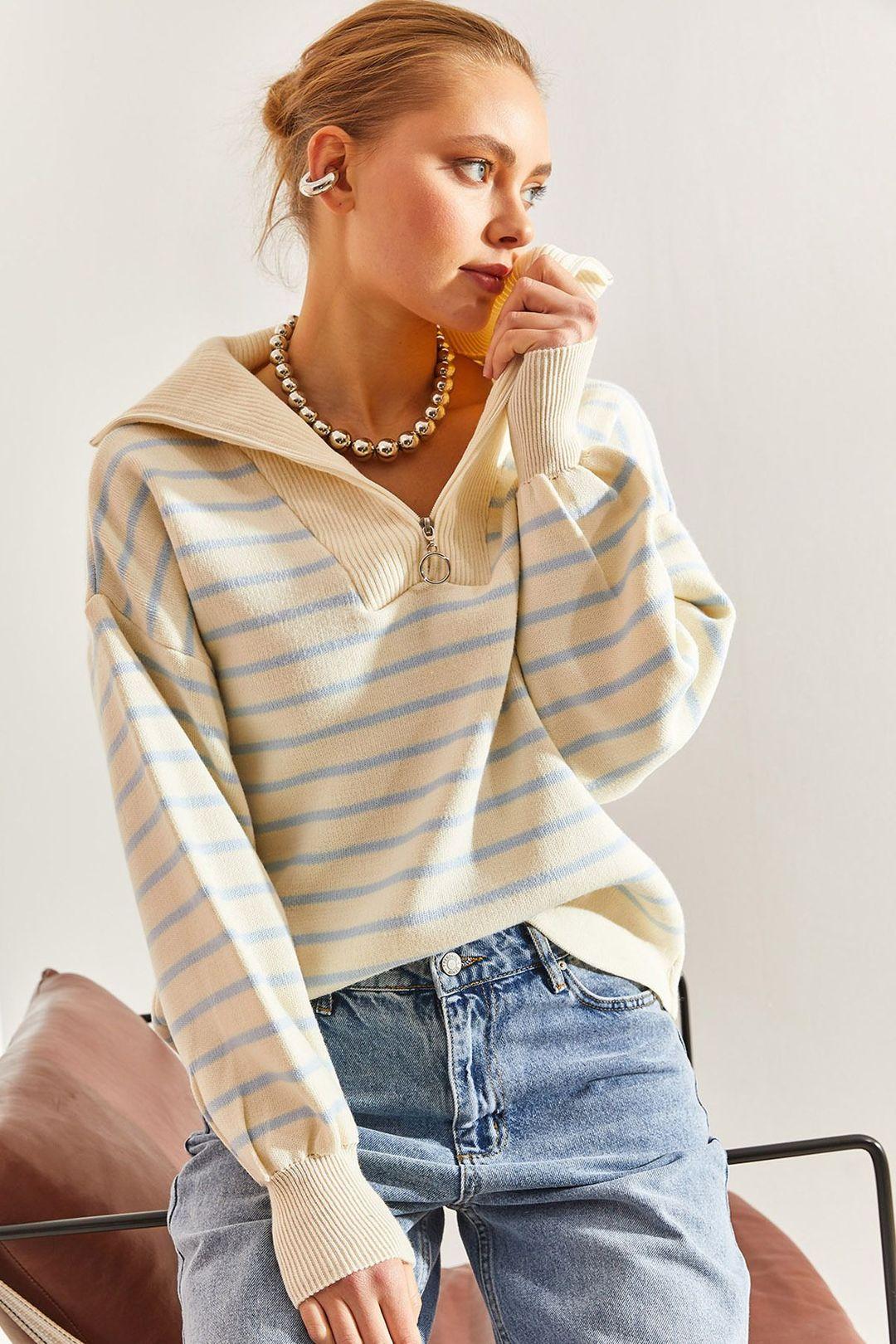 Gestreepte Boxy Crop Trui met Ritskraag