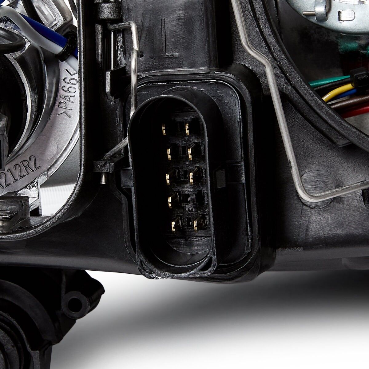 TYC 20-0212-05-2 Headlight
