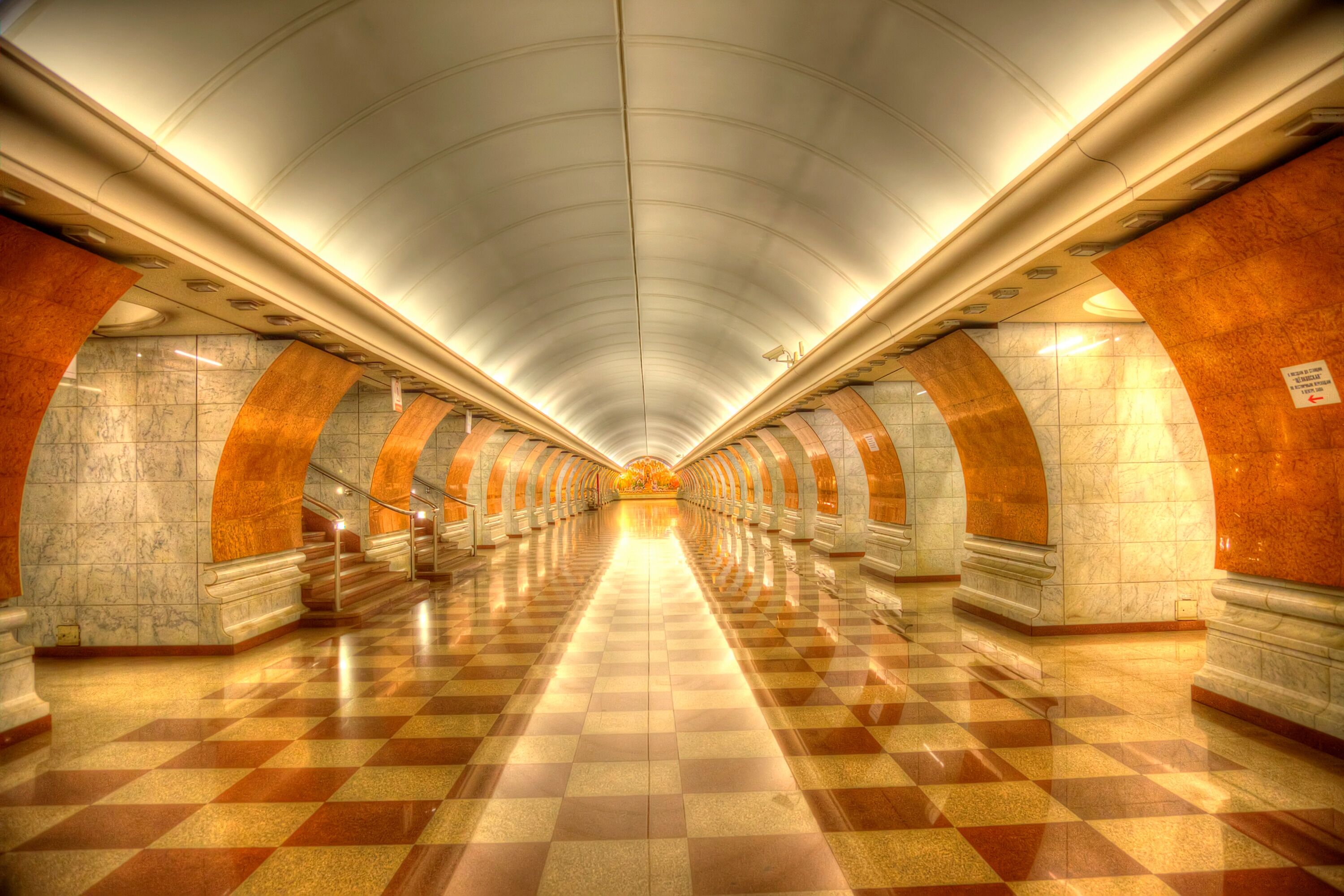 Papermoon "ARCHITEKTUR-METRO STATION MOSKAU U BAHN TUNNEL PALÄSTE" bunt B/L: 5m x 2,8m, Bahnen: 10 Stk.
