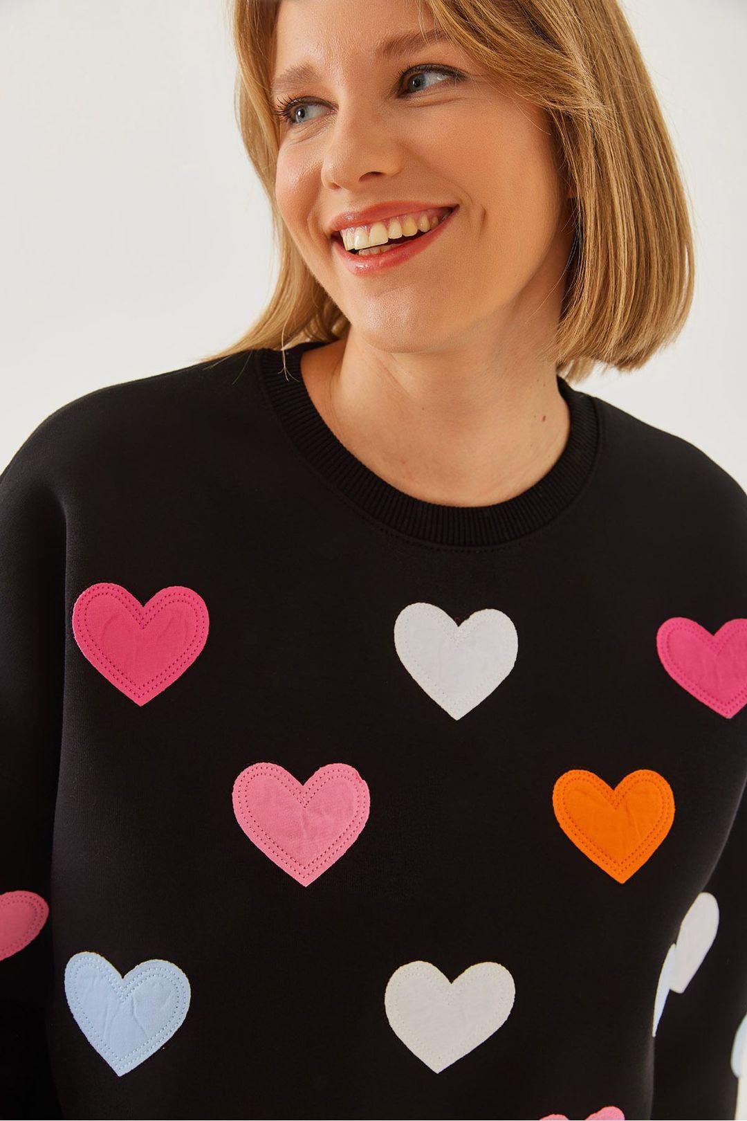 Bestickter Herzmuster Rundhals-Sweatshirt