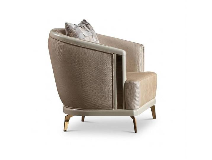 Xlmoebel Loungesessel Moderner Loungesessel in Beige mit goldfarbenen Akzenten, Made in Europa