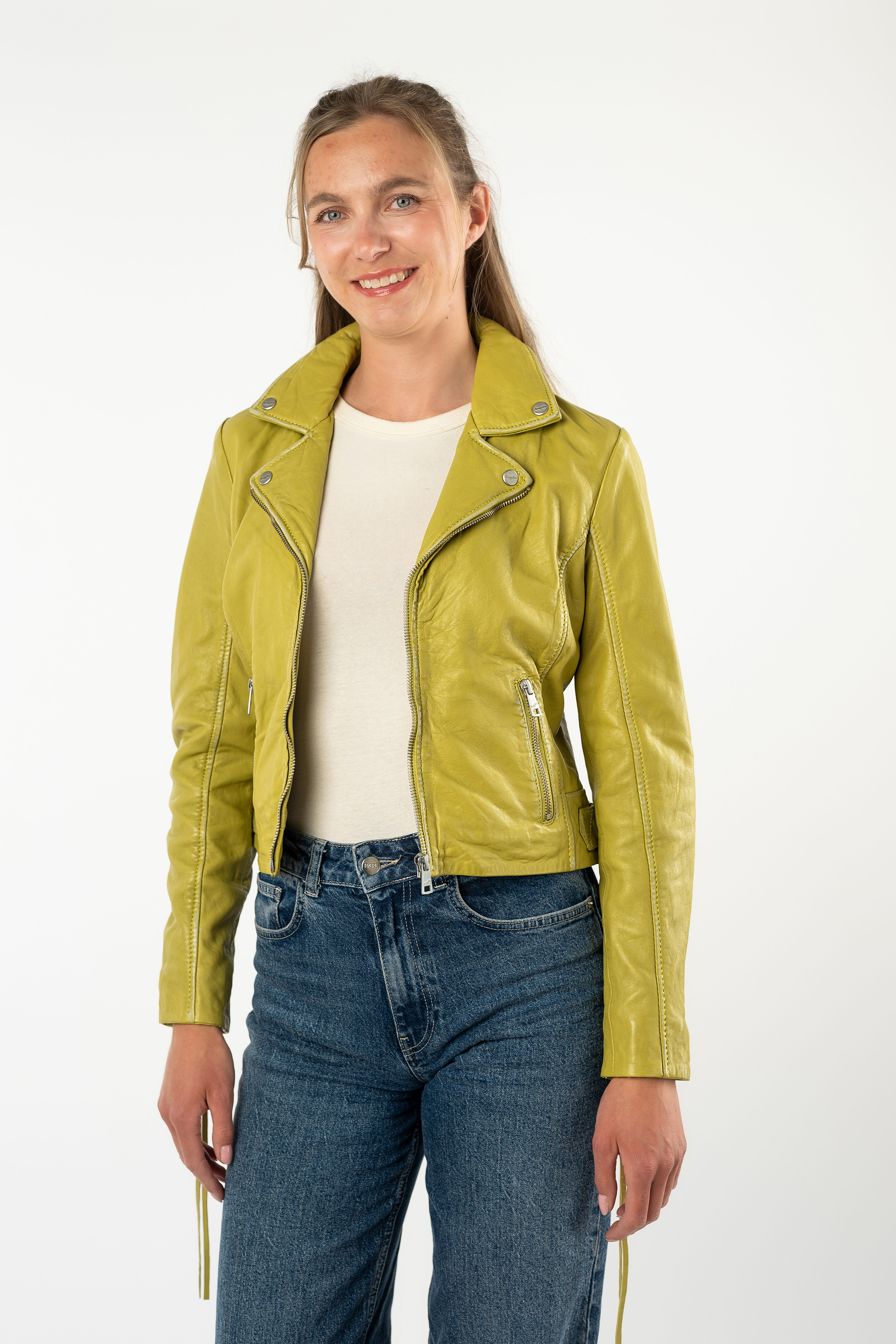 Lederjacke MAURITIUS "MWBatuh", Damen, Gr. M (38), gelb (electric grün), Obermaterial: 100% Schafsleder. Futter: 100% Polyester. Ärmelfutter: 100% Polyester, unifarben, regular fit hüftlang, mit Reissverschluss, Jacken Lederjacke, mit Fransen-Details, Rev