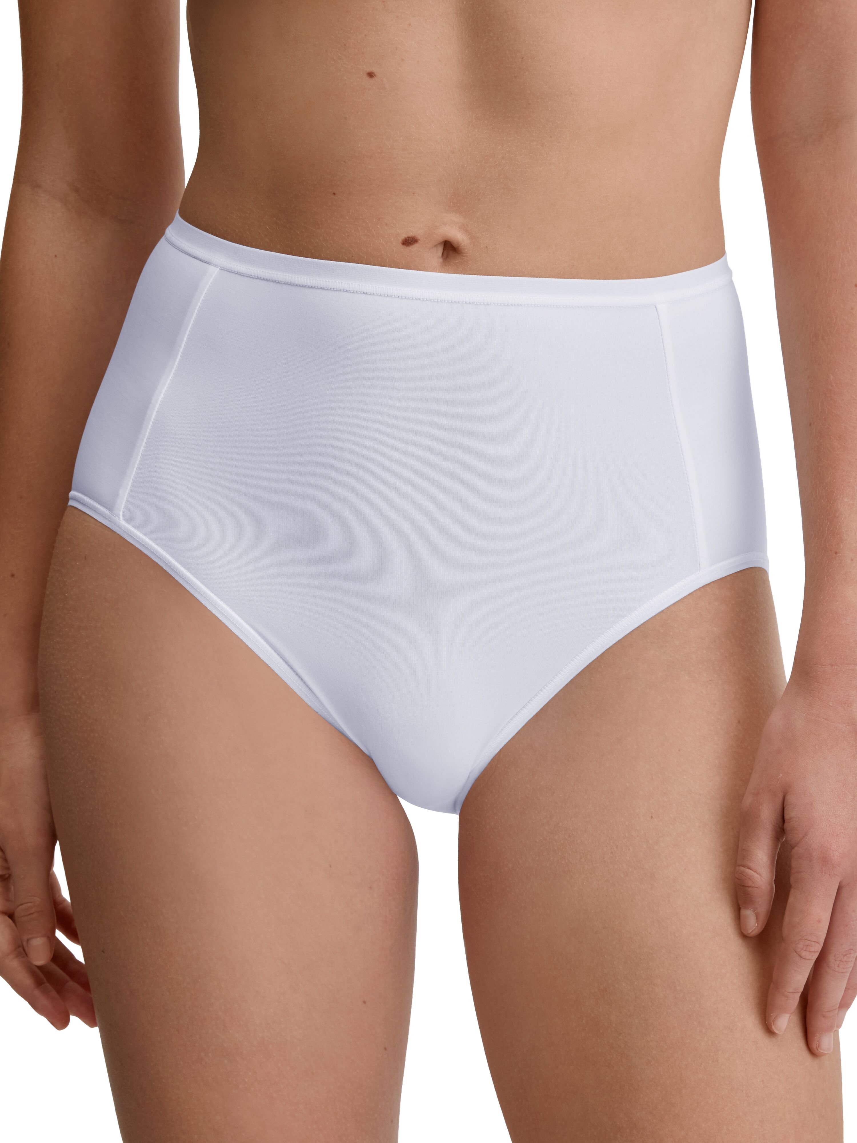 Slip CALIDA "Sleek Skin", Damen, Gr. L (48/50), Single Jersey, weiss (weiß), Single Jersey, Obermaterial: 73% Polyamid, 27% Elasthan, körpernah, Unterhosen Slip, elastischer Bund, hoher Schnitt, Single Jersey weiß L (48/50), Single Jersey
