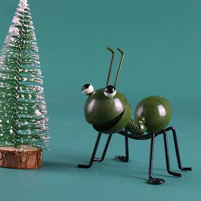 Inspire Essentials EverCharm Metal Ant Wall Decor Outdoor Garden Art Sculpture green